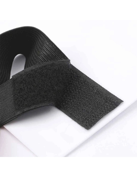 Elastic hand lash pad | Kalentin sustainable lash brand