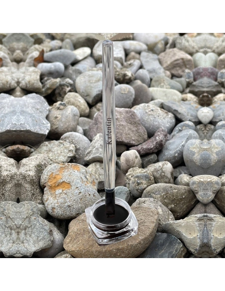 Mineral Magic Eyebrow Definer No 8 - Black  | Kalentin Sustainable Cosmetic Brand